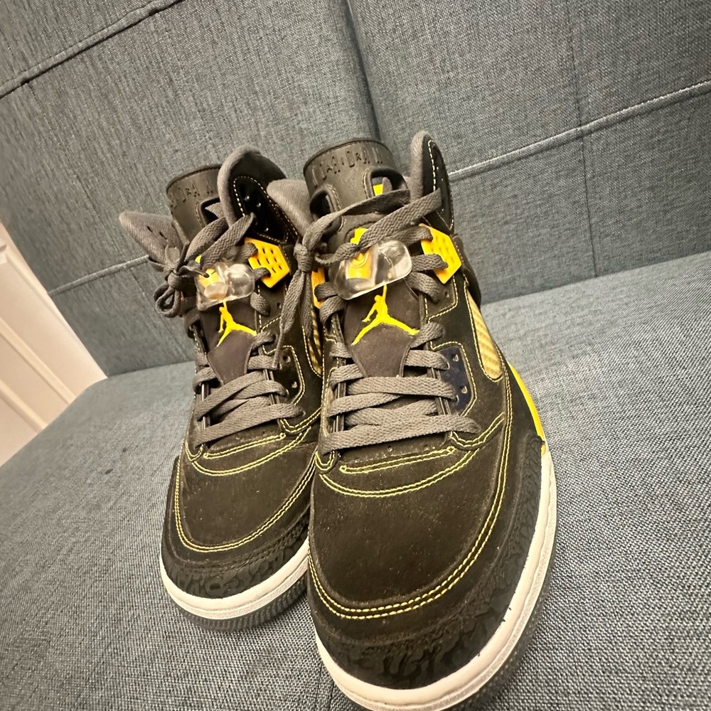 Air Jordan Spizike High Top Sneaker Black University Gold Men's sz 13